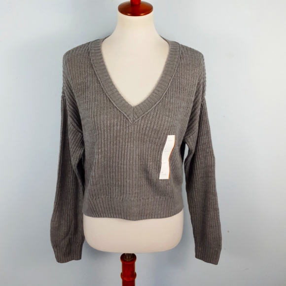 wild fable Sweaters - Women's Wild Fable V-Neck Pullover Gray Sweater
